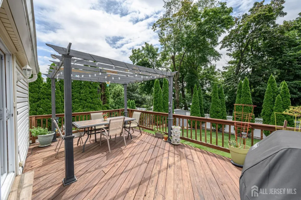 147 Claremont Avenue Verona, NJ 07044