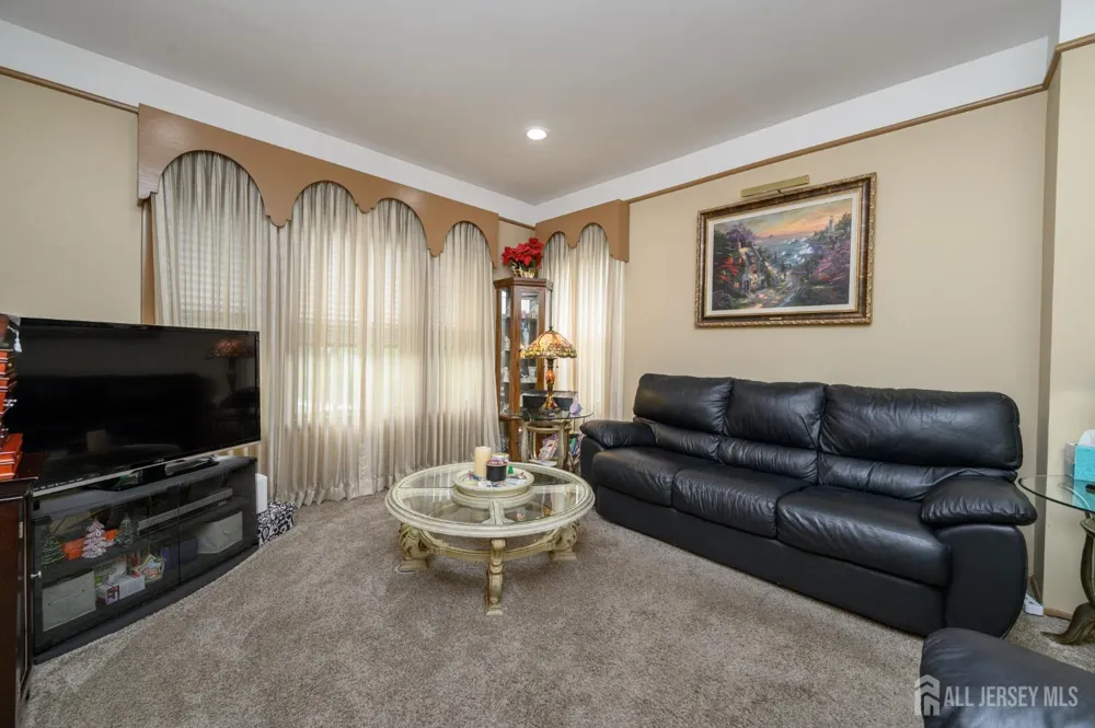 147 Claremont Avenue Verona, NJ 07044
