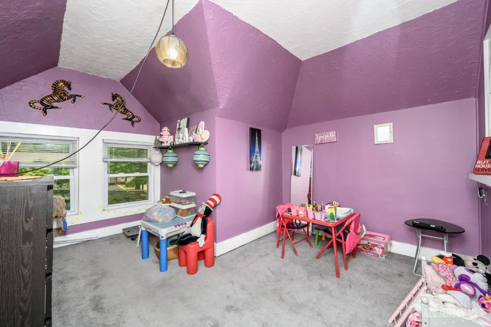 147 Claremont Avenue Verona, NJ 07044
