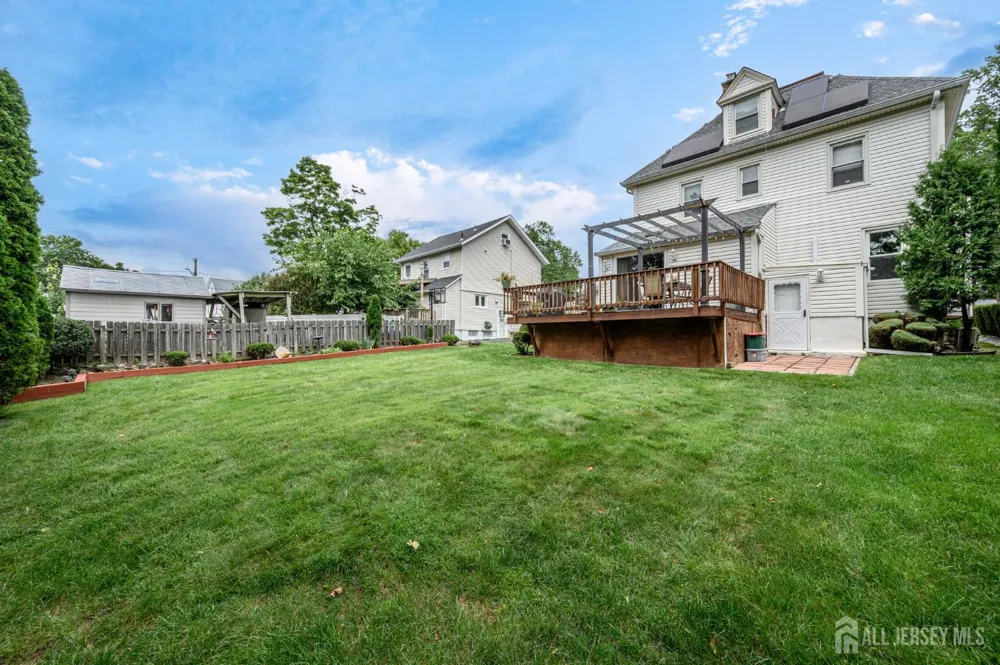 147 Claremont Avenue Verona, NJ 07044
