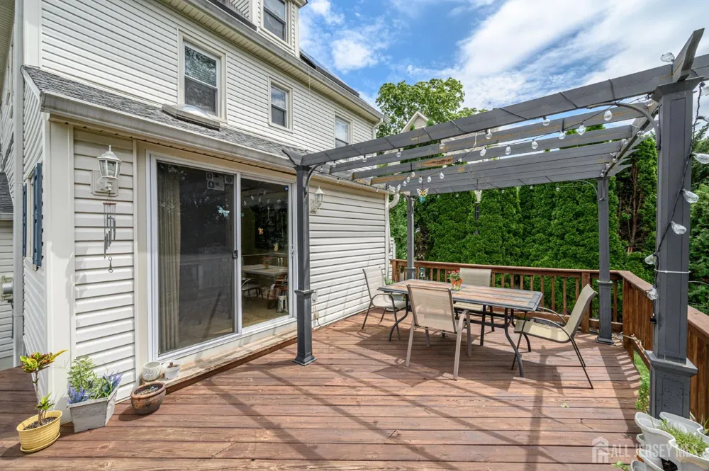 147 Claremont Avenue Verona, NJ 07044