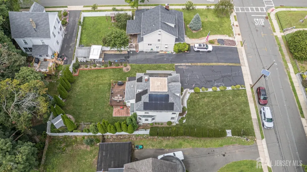 147 Claremont Avenue Verona, NJ 07044