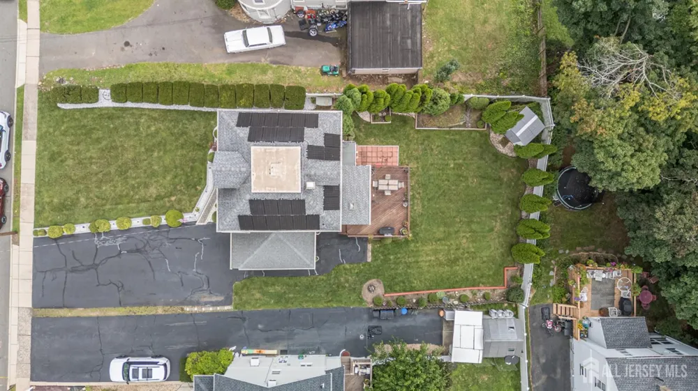 147 Claremont Avenue Verona, NJ 07044