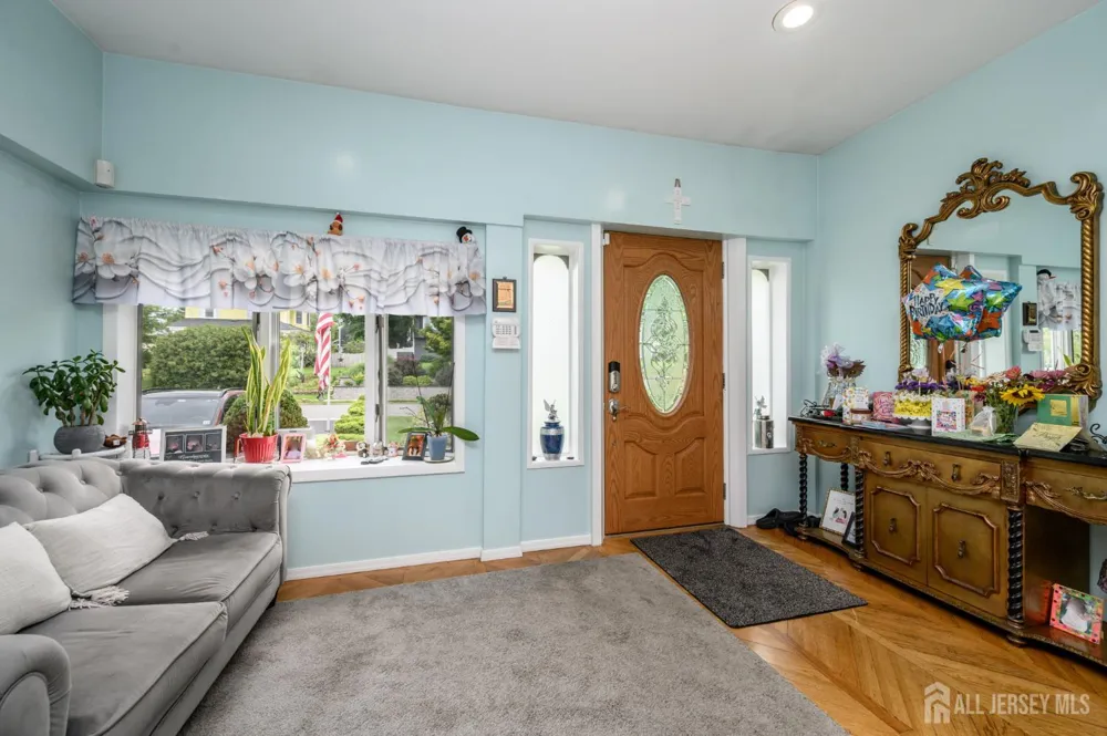 147 Claremont Avenue Verona, NJ 07044