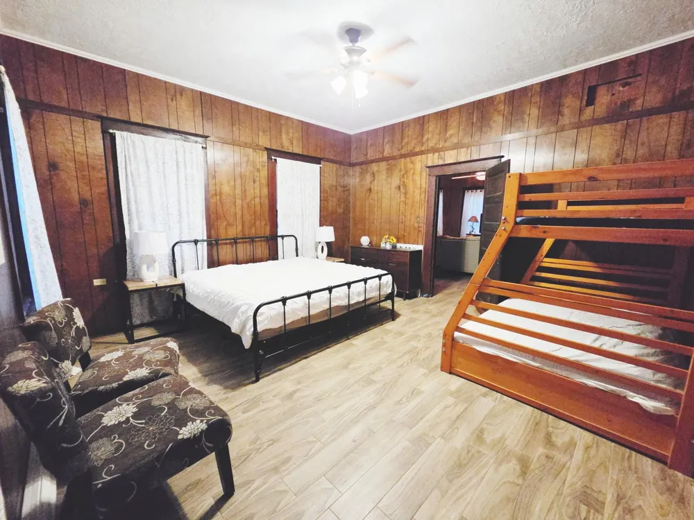 201 An County Road 165 Elkhart, TX 75839