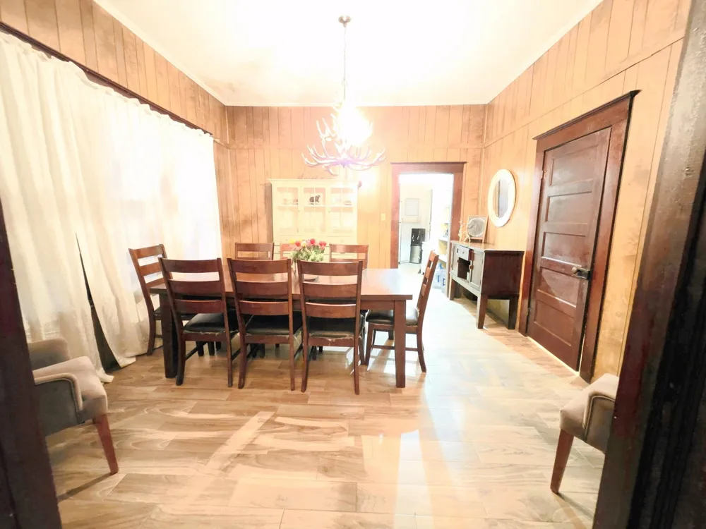 201 An County Road 165 Elkhart, TX 75839