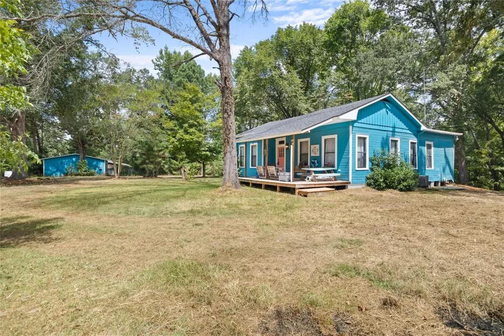 201 An County Road 165 Elkhart, TX 75839