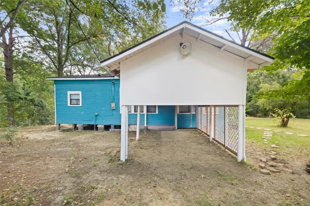 201 An County Road 165 Elkhart, TX 75839