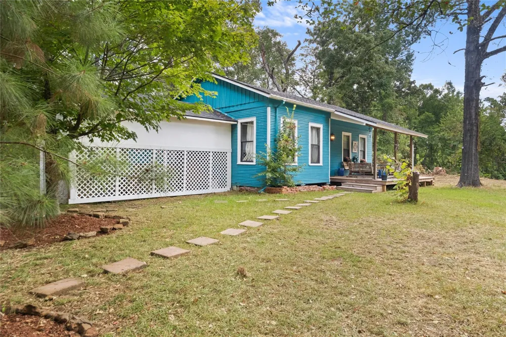 201 An County Road 165 Elkhart, TX 75839