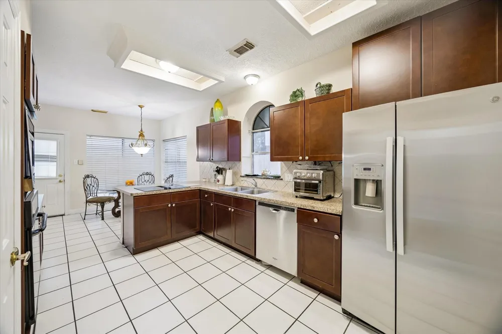 10707 Canmere Court Houston, TX 77070