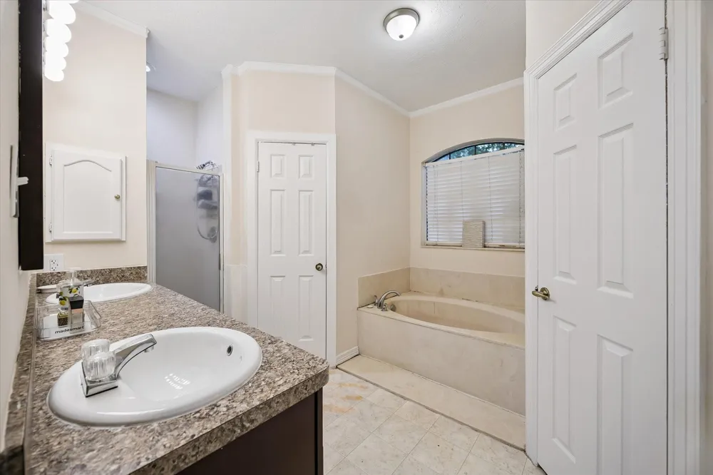 10707 Canmere Court Houston, TX 77070