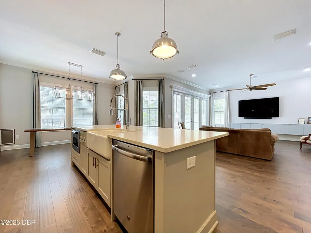Address Not Shown Tampa, FL 33661