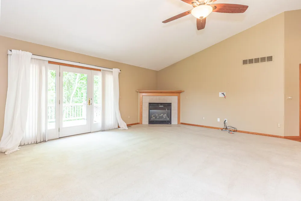 535 Sycamore Circle Saline, MI 48176