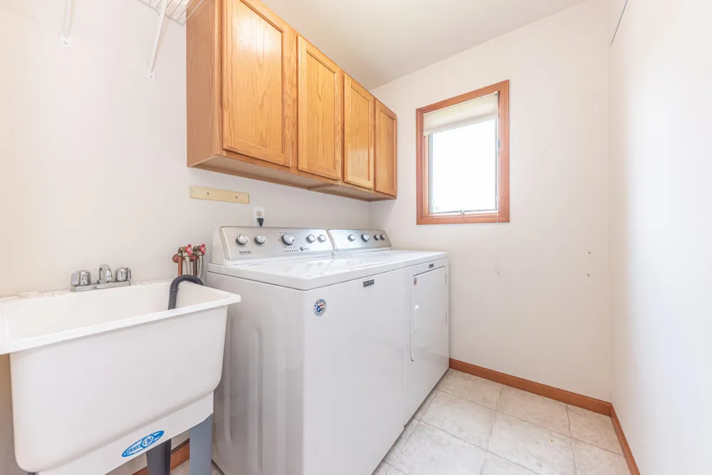 535 Sycamore Circle Saline, MI 48176