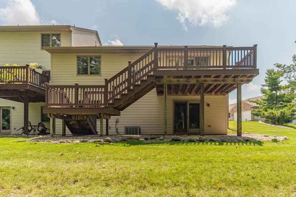535 Sycamore Circle Saline, MI 48176