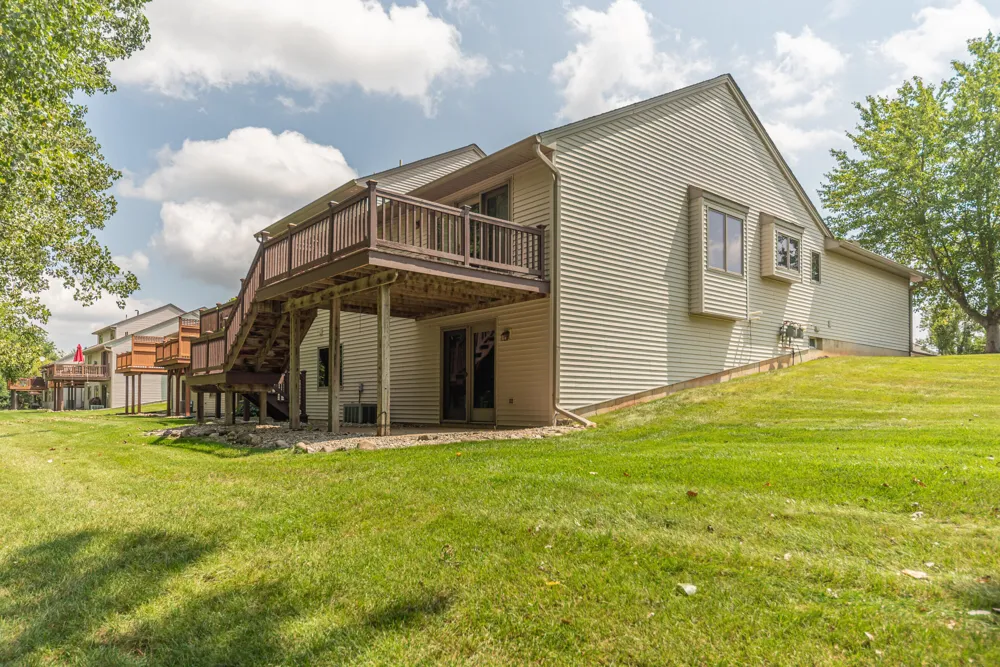 535 Sycamore Circle Saline, MI 48176