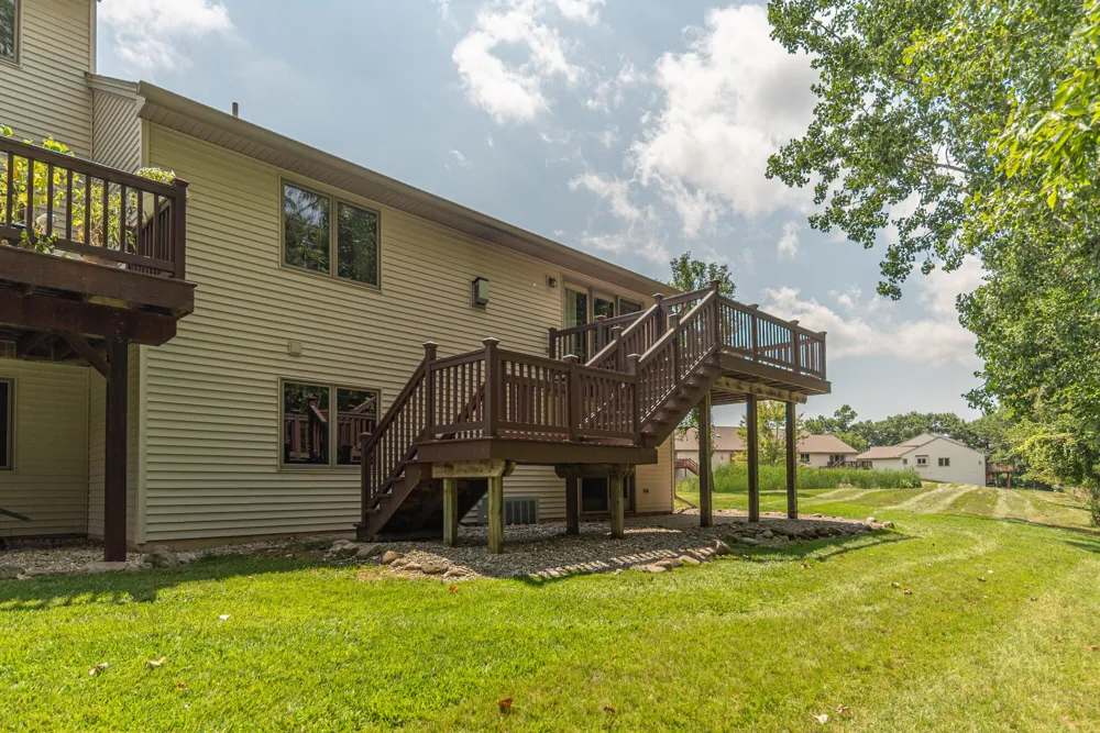 535 Sycamore Circle Saline, MI 48176