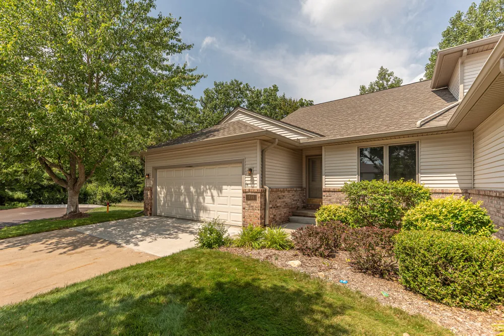 535 Sycamore Circle Saline, MI 48176