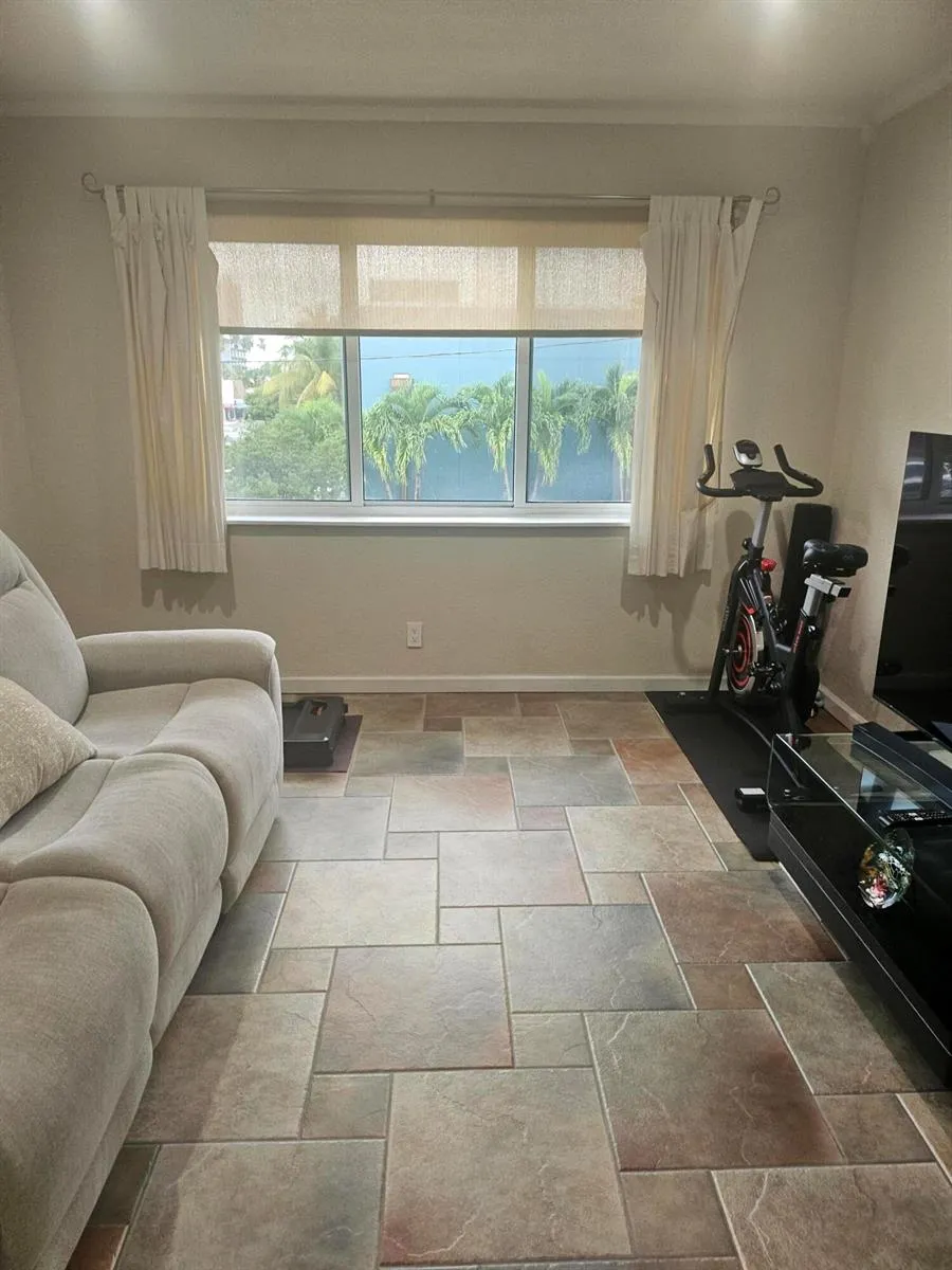 1001 SE 16TH STREET #9 Fort Lauderdale, FL 33316