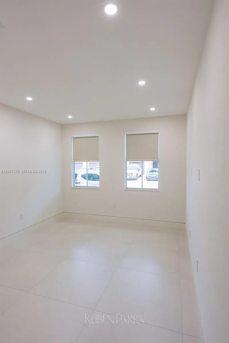 8167 NW 108th Ct #. Doral, FL 33178