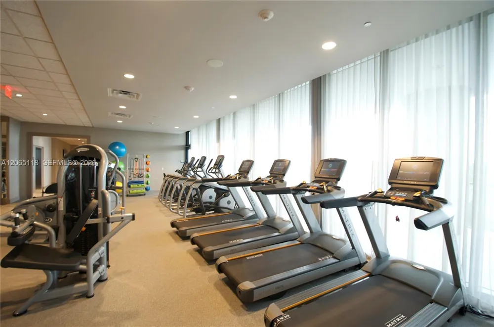 5300 Paseo Blvd #709 Doral, FL 33166
