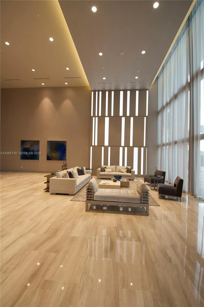 5300 Paseo Blvd #709 Doral, FL 33166