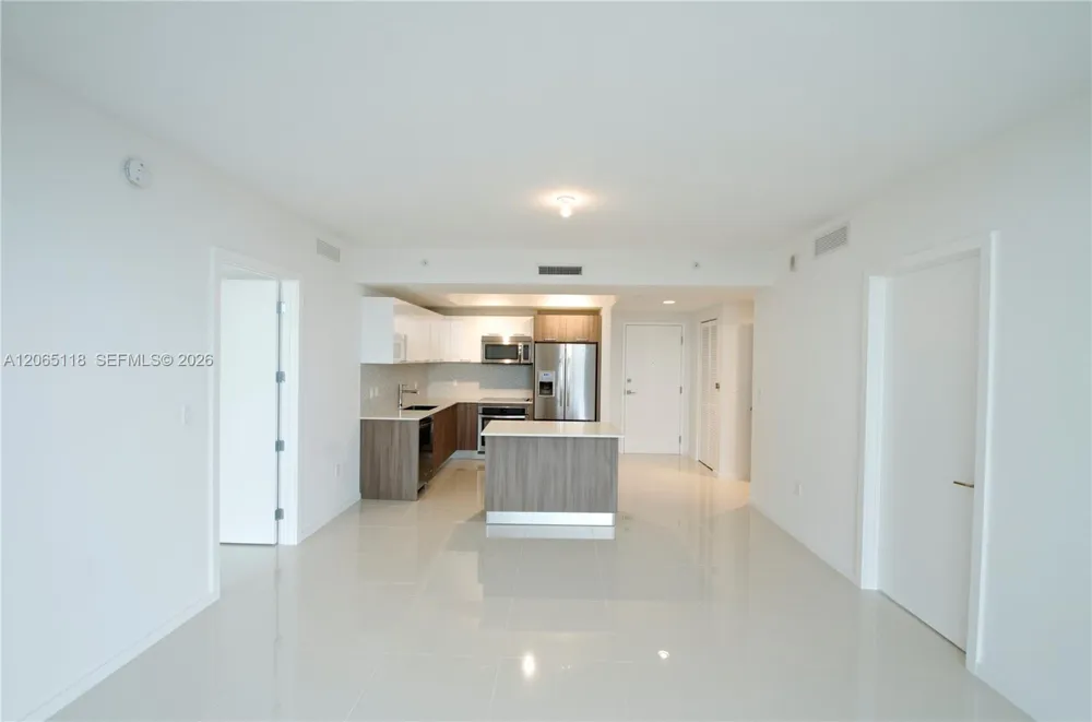 5300 Paseo Blvd #709 Doral, FL 33166