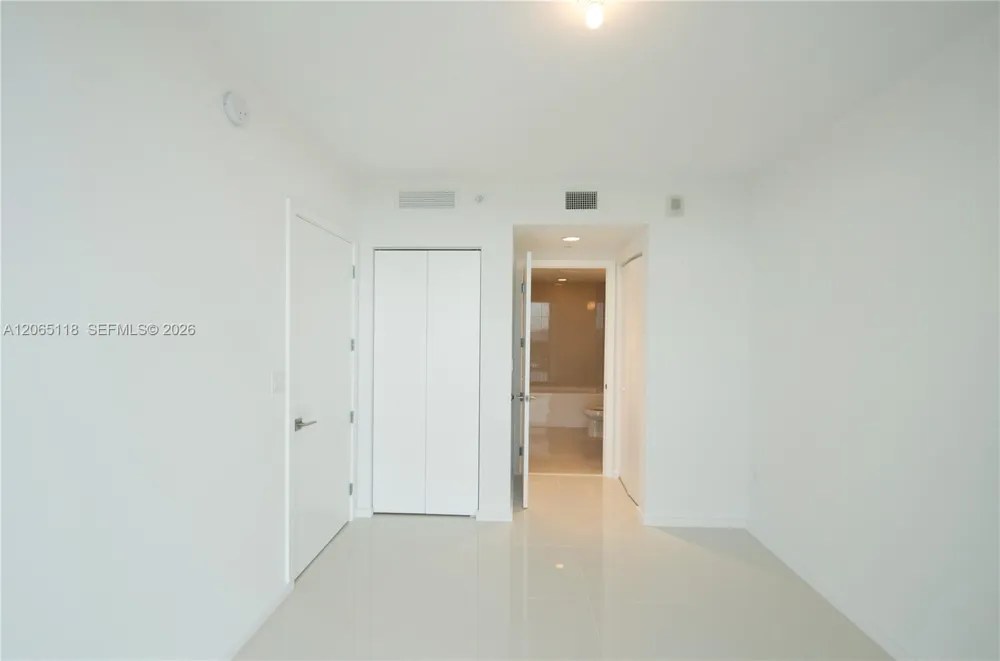 5300 Paseo Blvd #709 Doral, FL 33166