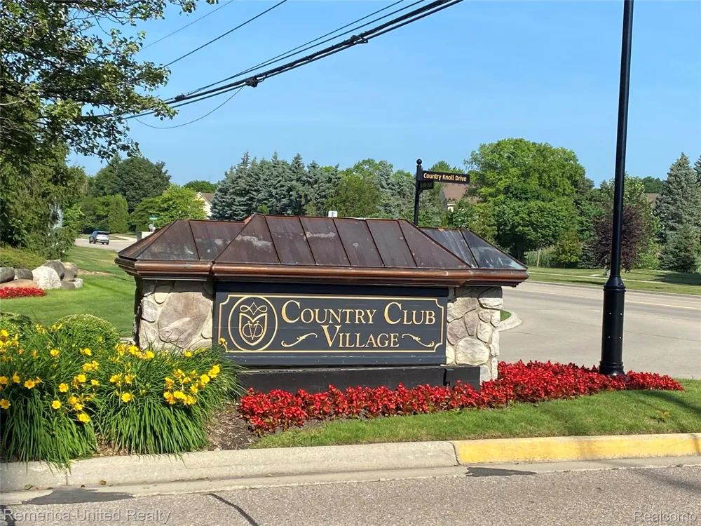 39656 Village Run Drive Northville Township, MI 48168