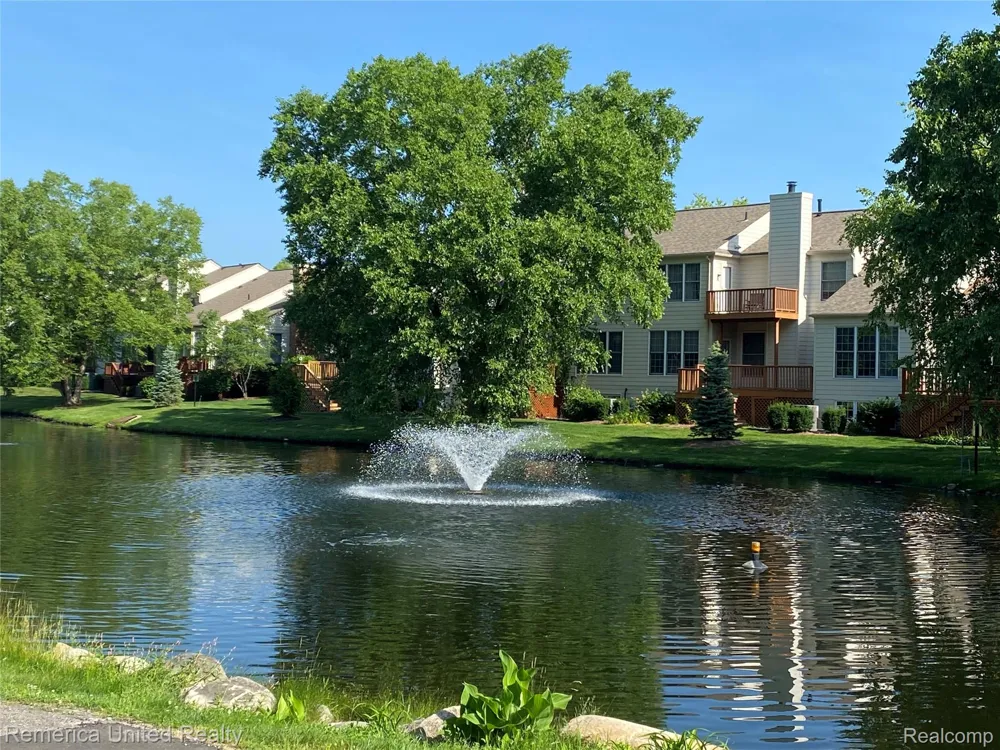 39656 Village Run Drive Northville Township, MI 48168