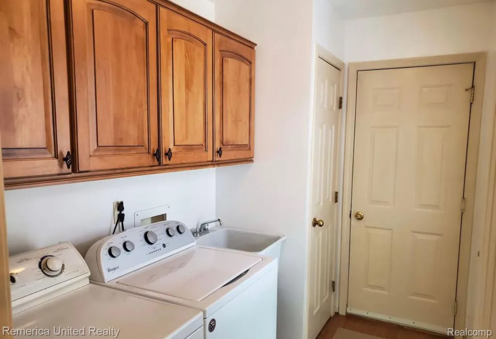39656 Village Run Drive Northville Township, MI 48168