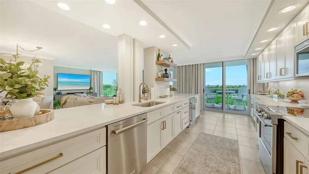 2425 GULF OF MEXICO DRIVE #1B Longboat Key, FL 34228