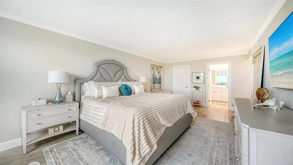 2425 GULF OF MEXICO DRIVE #1B Longboat Key, FL 34228