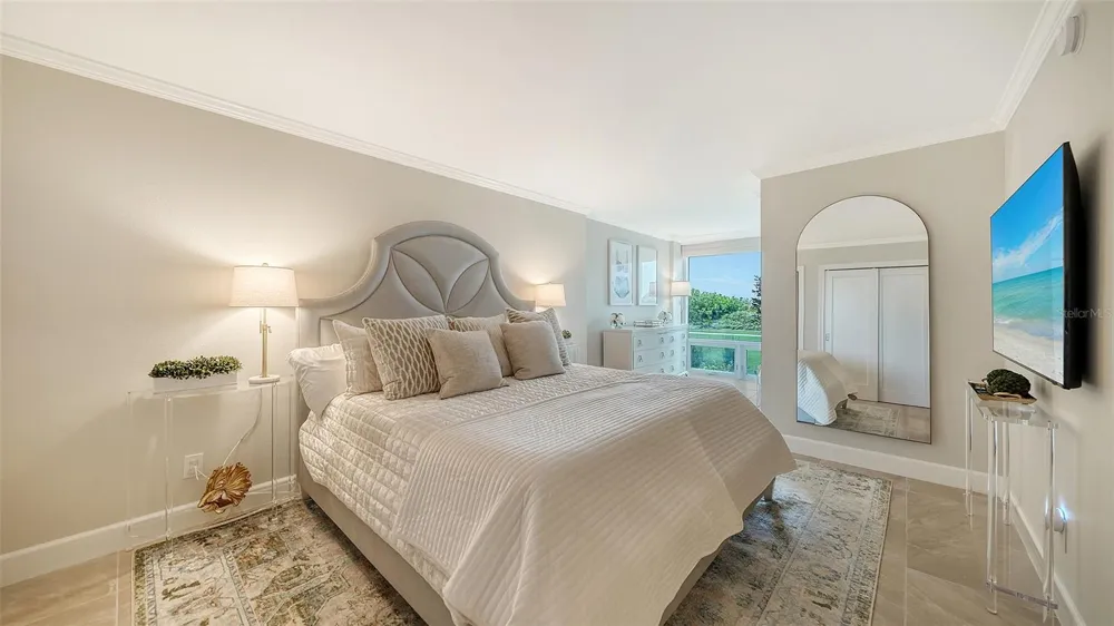2425 GULF OF MEXICO DRIVE #1B Longboat Key, FL 34228