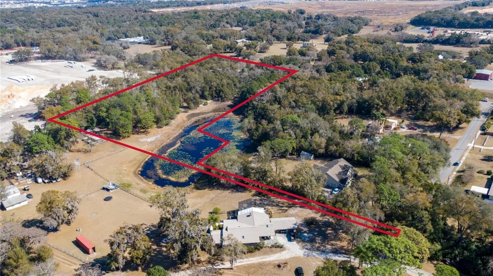 5049 KING AVENUE Zellwood, FL 32798