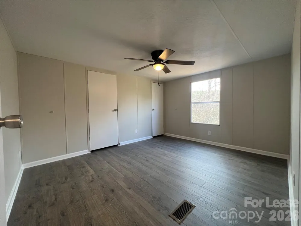 528 Oak Run Court Bessemer City, NC 28016