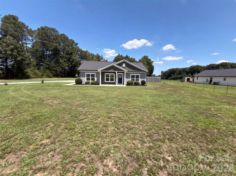 7825 Medlin Road Monroe, NC 28112