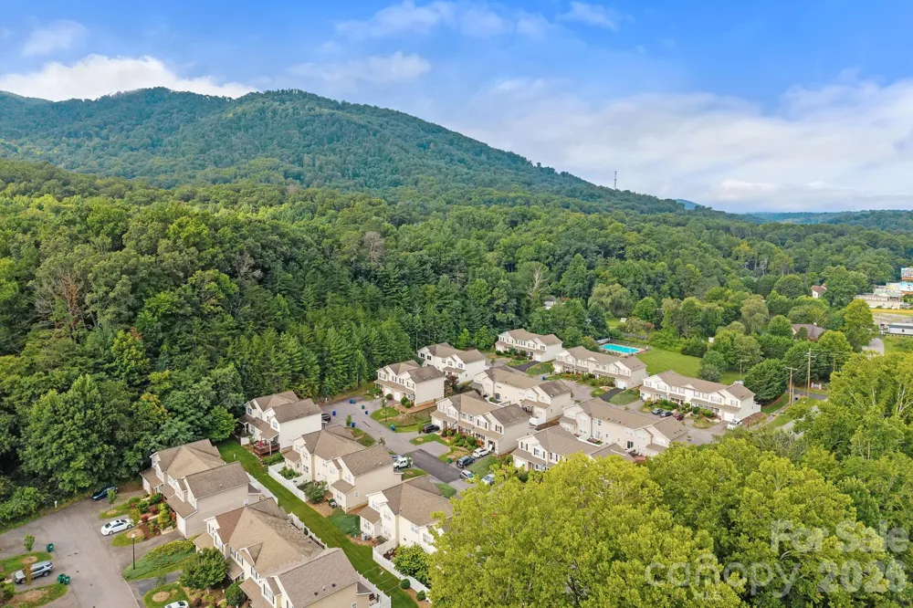 109 Loch Haven Road Swannanoa, NC 28778