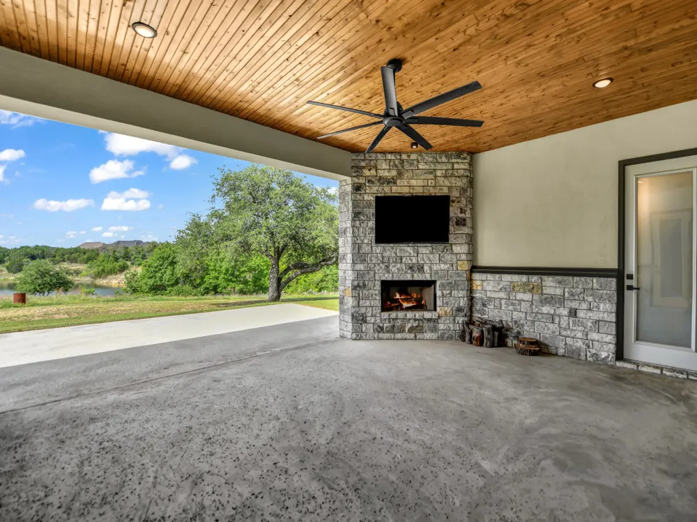 1050 Kingsley Court Weatherford, TX 76087
