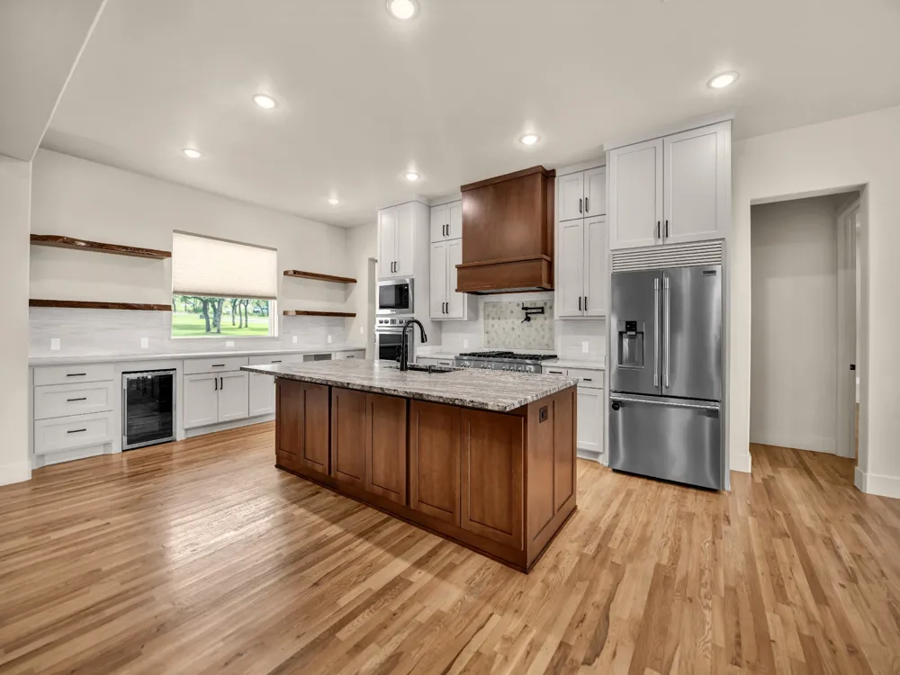 1050 Kingsley Court Weatherford, TX 76087