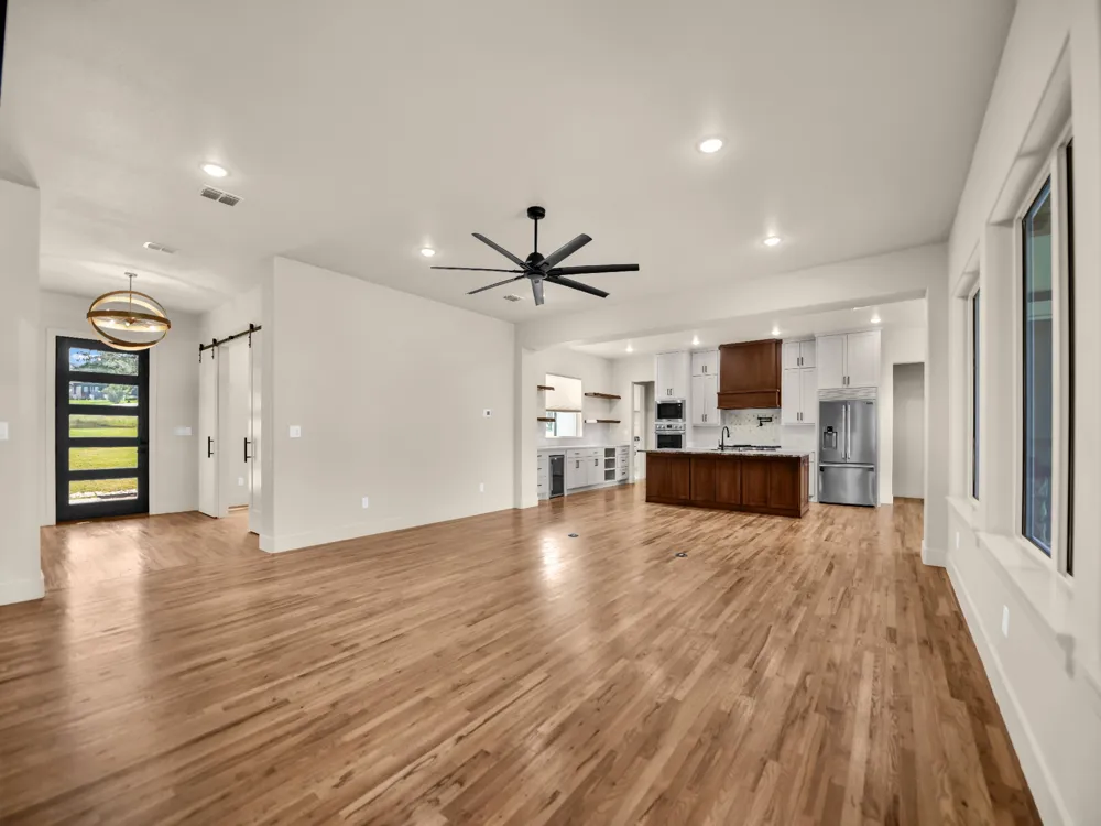 1050 Kingsley Court Weatherford, TX 76087