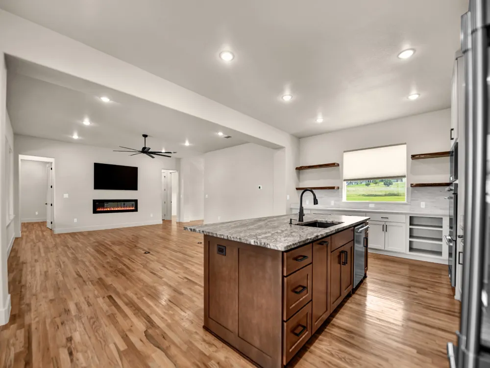 1050 Kingsley Court Weatherford, TX 76087