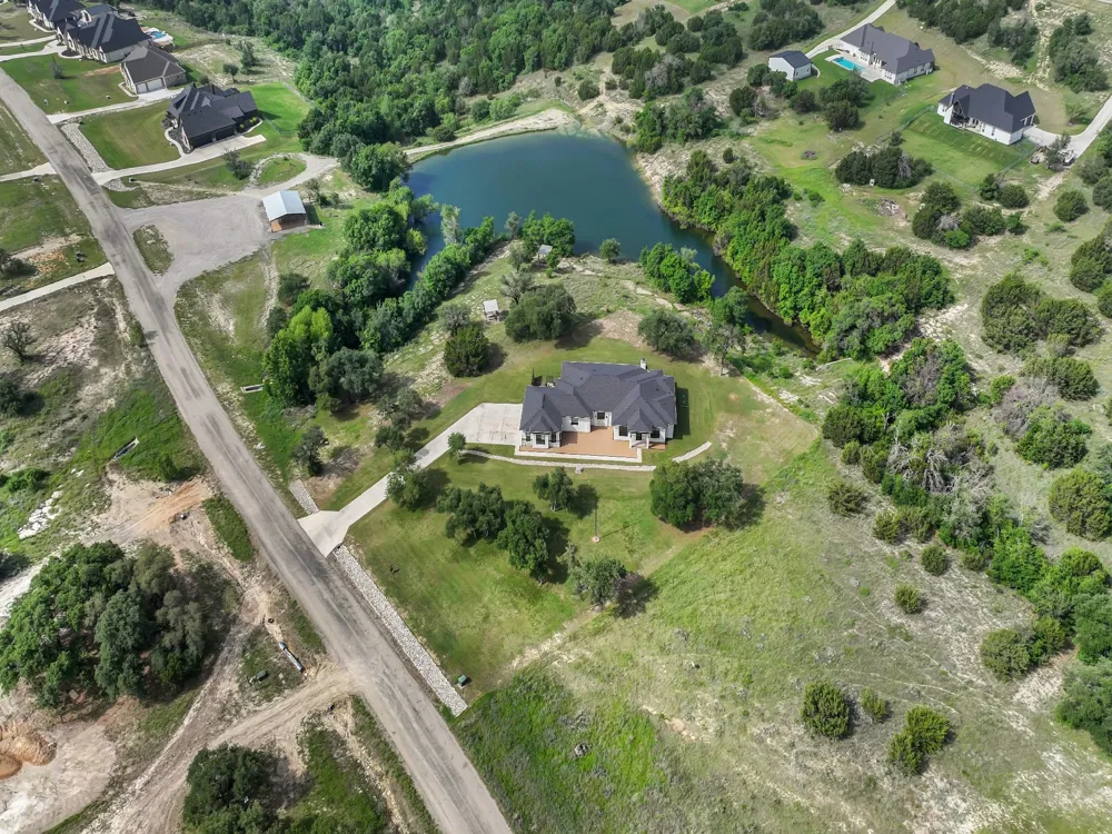 1050 Kingsley Court Weatherford, TX 76087