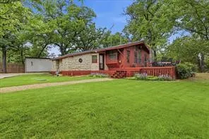 111 Oak Tree Lane Hickory Creek, TX 75065