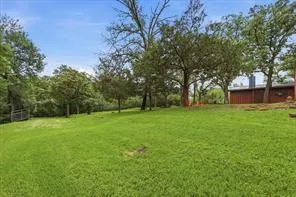 111 Oak Tree Lane Hickory Creek, TX 75065