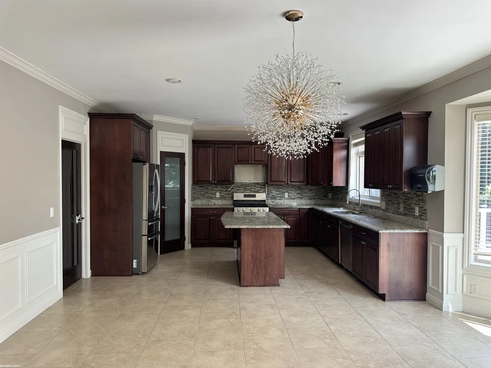 52628 Harmony Drive Macomb Township, MI 48042