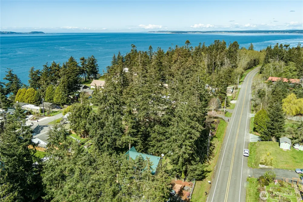 3544 Smugglers Cove Road Greenbank, WA 98253