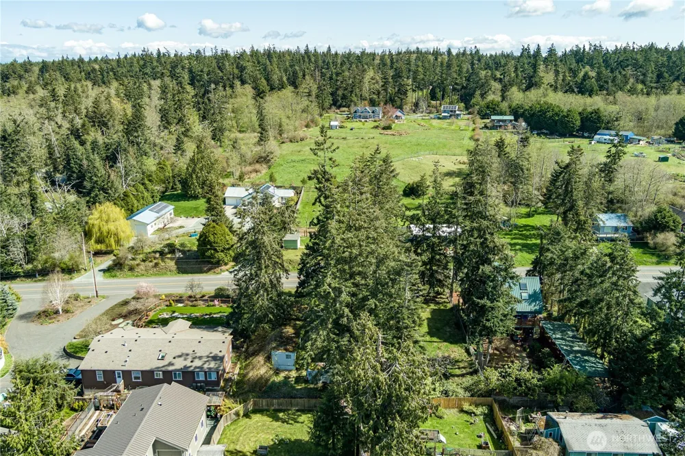 3544 Smugglers Cove Road Greenbank, WA 98253