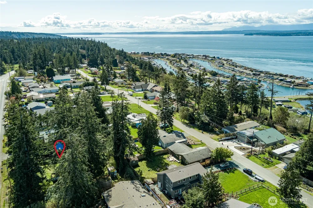 3544 Smugglers Cove Road Greenbank, WA 98253