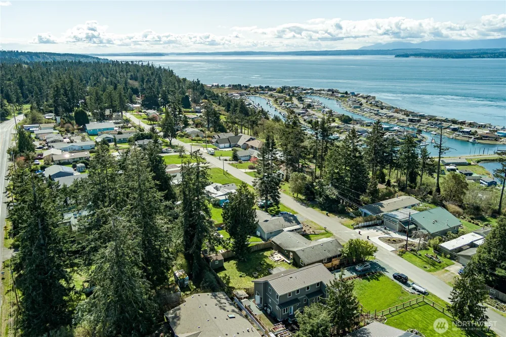 3544 Smugglers Cove Road Greenbank, WA 98253